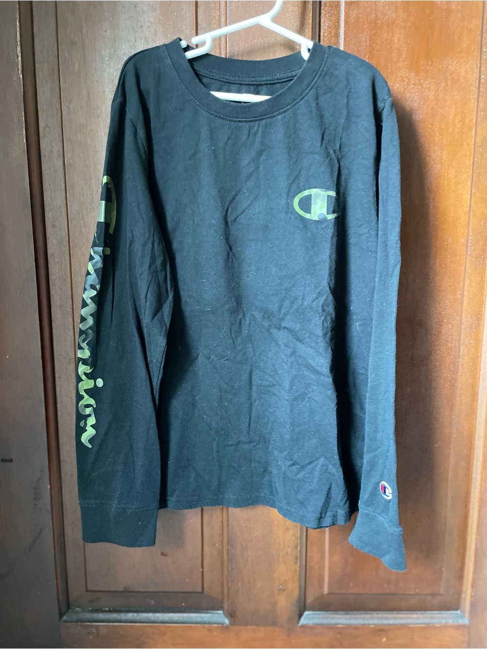 Champion boys large long sleeve black shirt